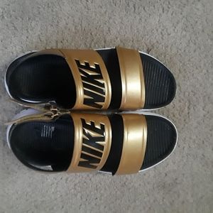 Nike Tangun sandals